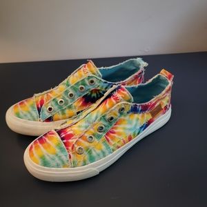 Blowfish Malibu tye dye slip on shoes size 8 women's